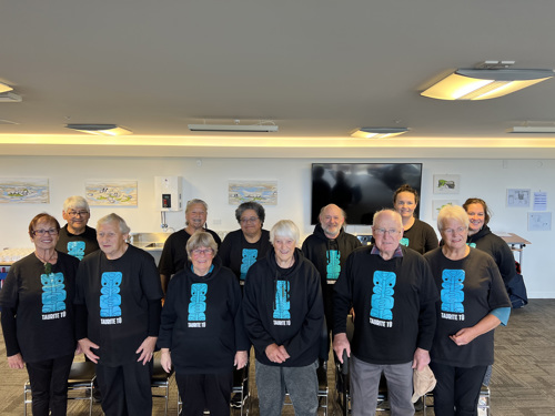 Ōtākou kaumātua at Taurite Tū with kaimahi